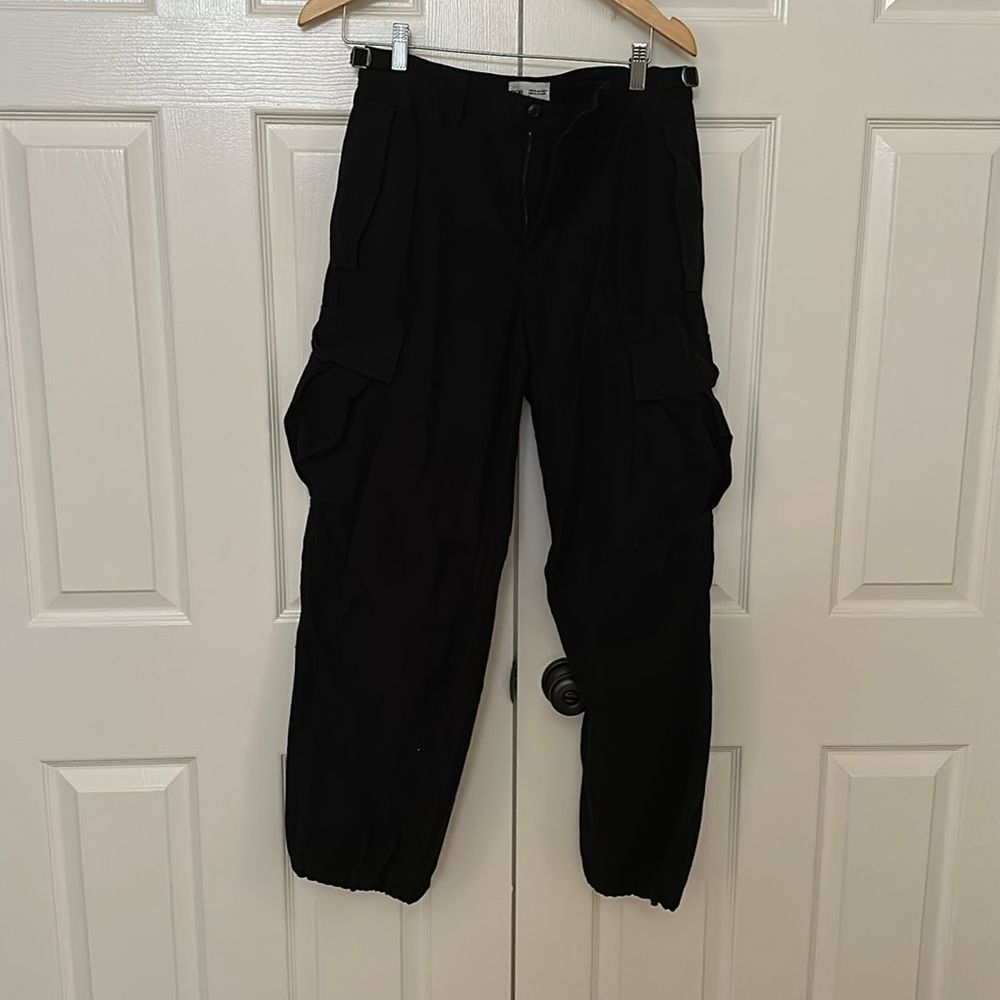 Aritzia Black Cargo Jogger Pants